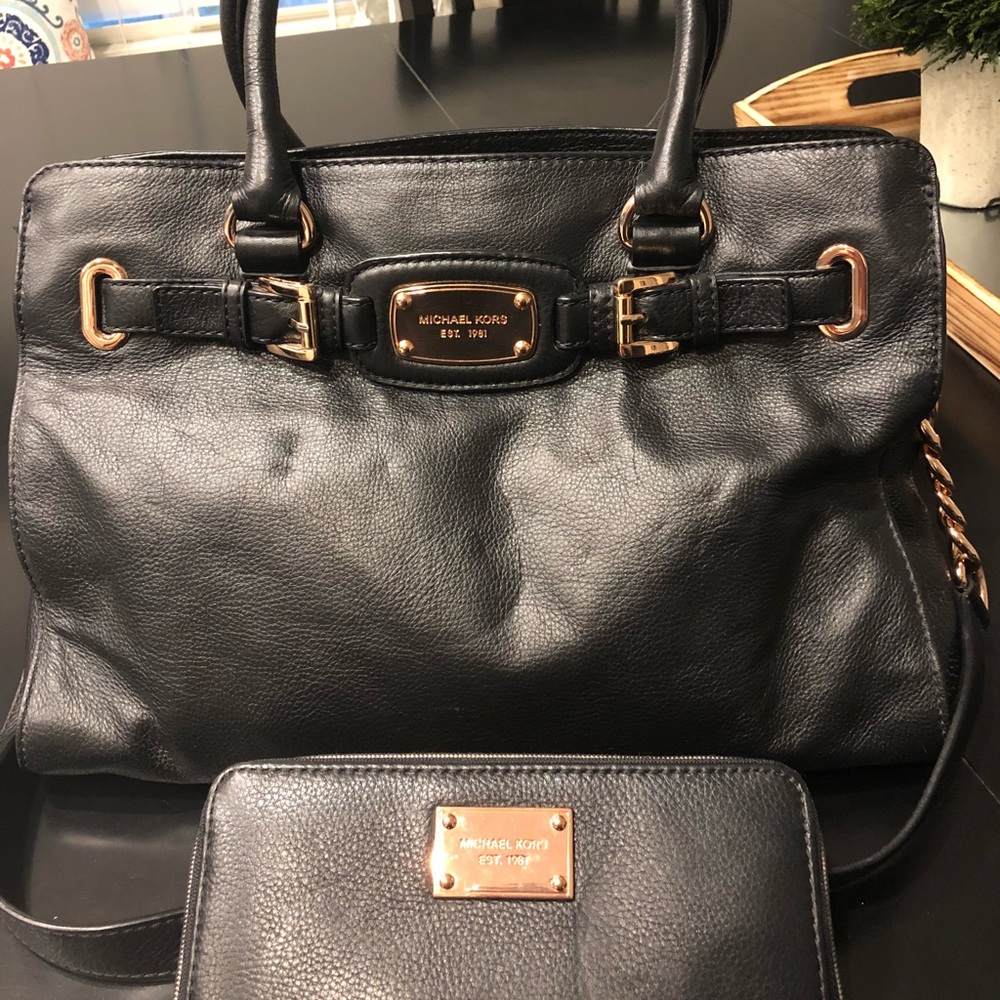 Authentic Michael Kors Hamilton Bag & Wallet